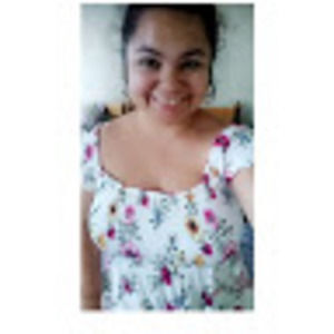 Meet your Posher, Selena ciera